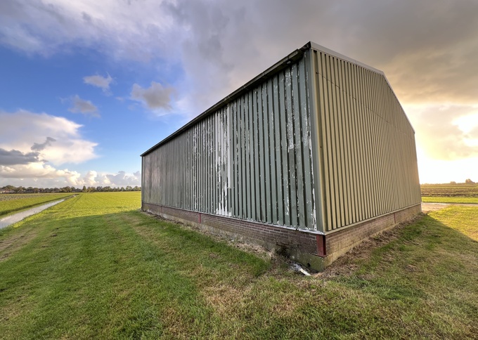 Losse grond te koop in Noord-Holland: Landbouwgrond met agrarisch bouwblok te Hensbroek