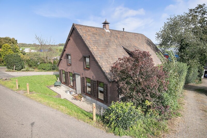 Woonboerderij te koop in Gelderland -&nbsp;Maasdijk 128, Aalst