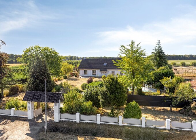 Herenhuis te koop in Noord-Brabant -&nbsp;Lochterweg 7, Budel-Schoot